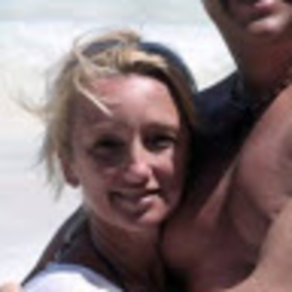 Meet your Posher, Lisa - Picture 1 of 1